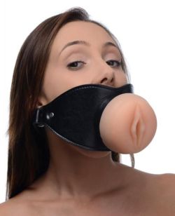 women-in-chastity